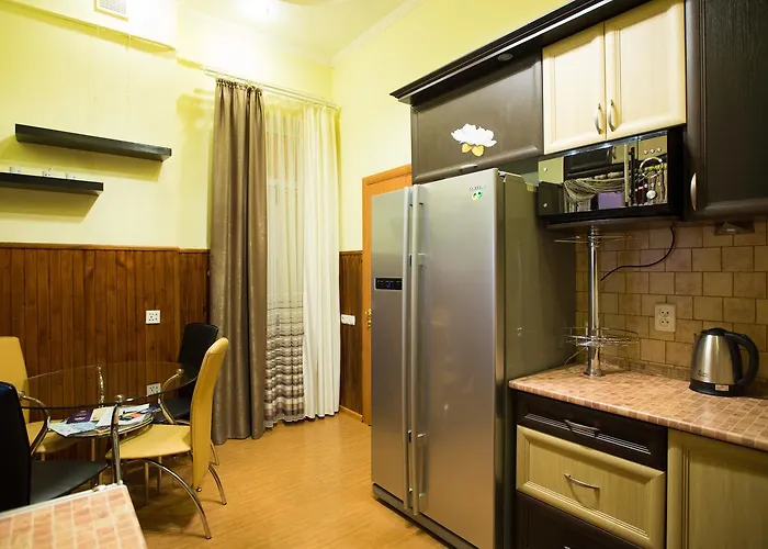 біля університету, івана франка квартири на вулиці огієнка 13 повноцінна для *