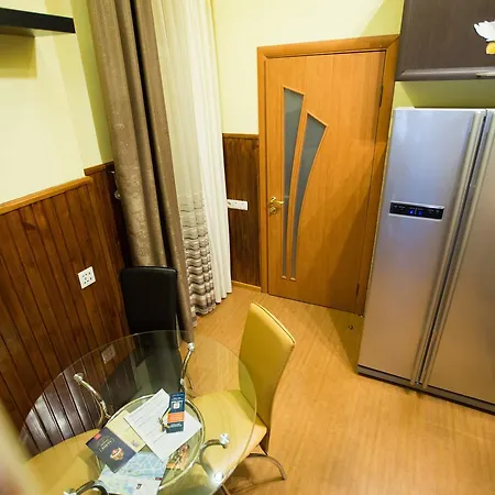 Διαμέρισμα біля університету, івана франка квартири на вулиці огієнка 13 повноцінна для *