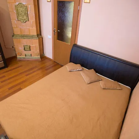 Διαμέρισμα біля університету, івана франка квартири на вулиці огієнка 13 повноцінна для *