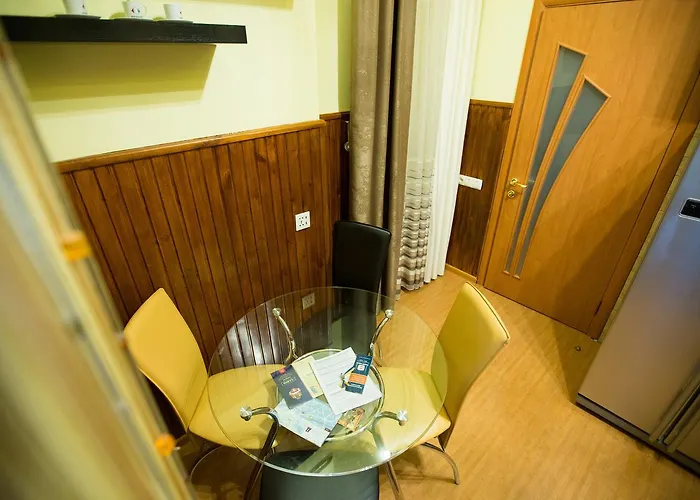 Apartamento біля університету, івана франка квартири на вулиці огієнка 13 повноцінна для